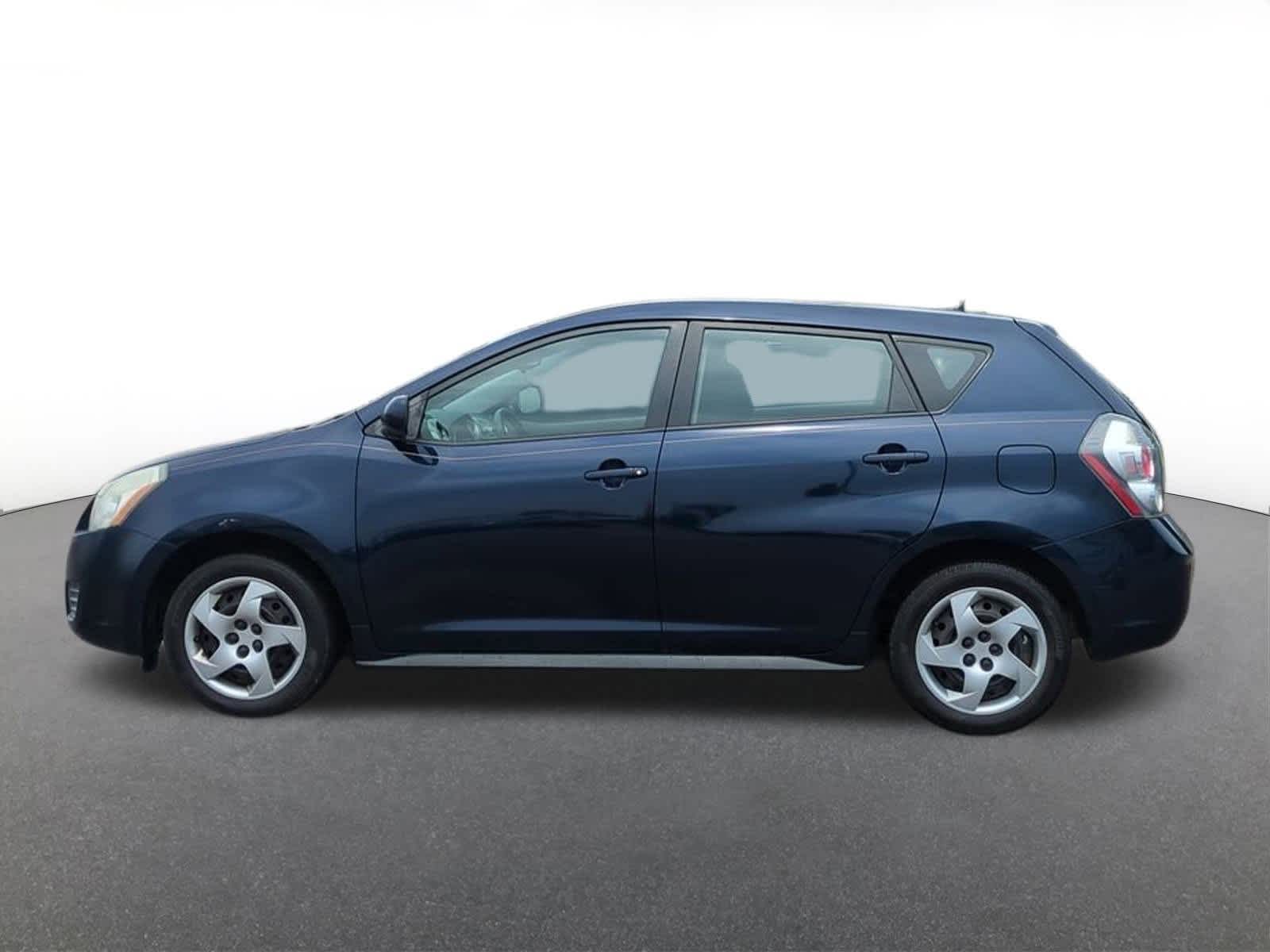 Thumbnail: 2010 Pontiac Vibe - 3