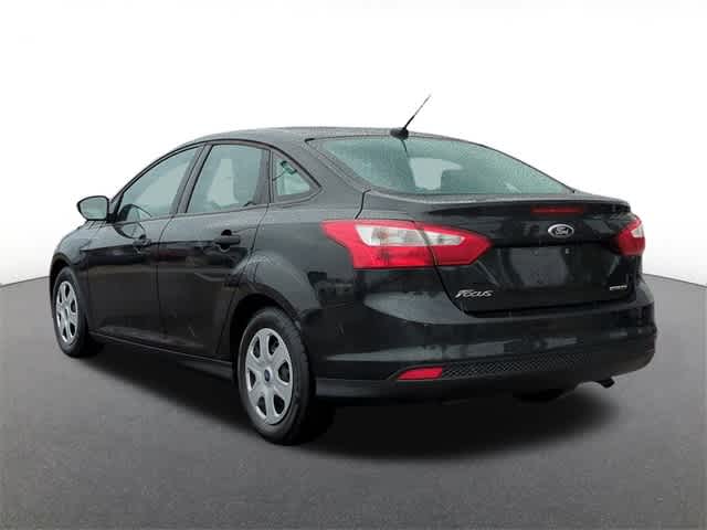 2012 Ford Focus S 4