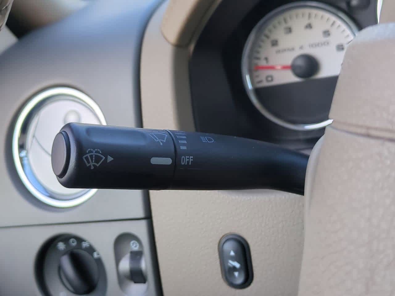 Thumbnail: 2008 Ford Econoline - 25