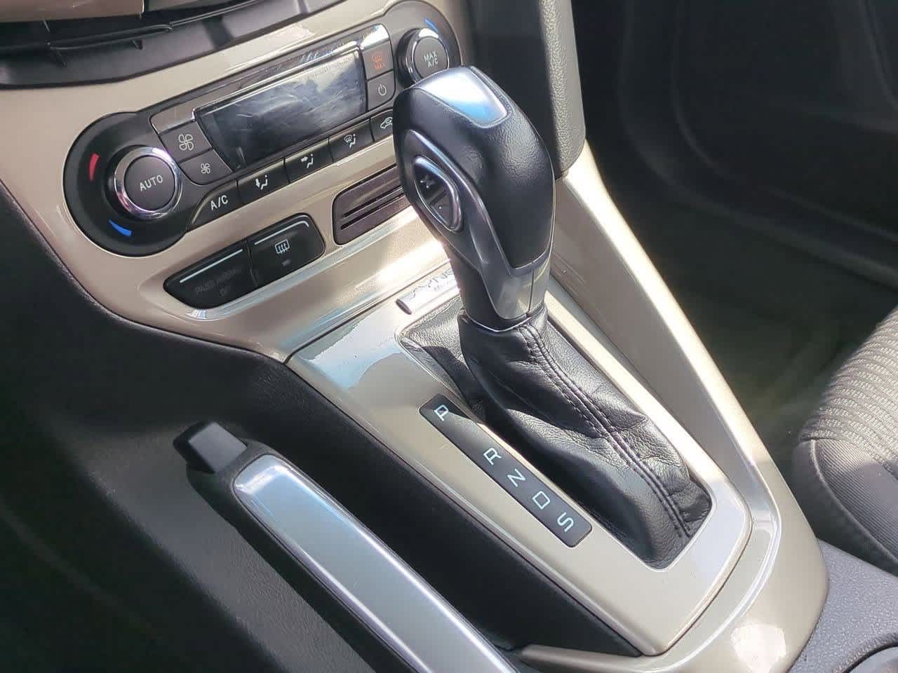 Thumbnail: 2012 Ford Focus - 28