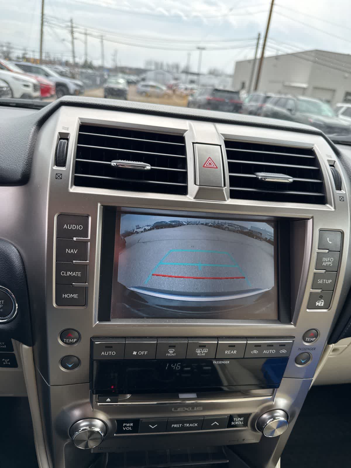 Thumbnail: 2020 Lexus GX - 19