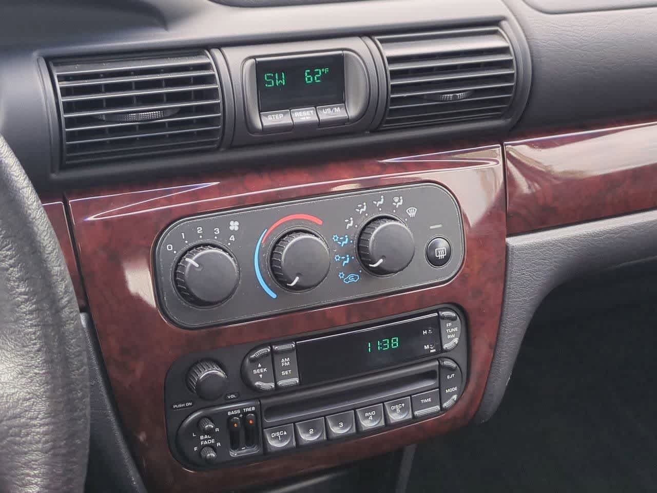 Thumbnail: 2001 Chrysler Sebring - 27