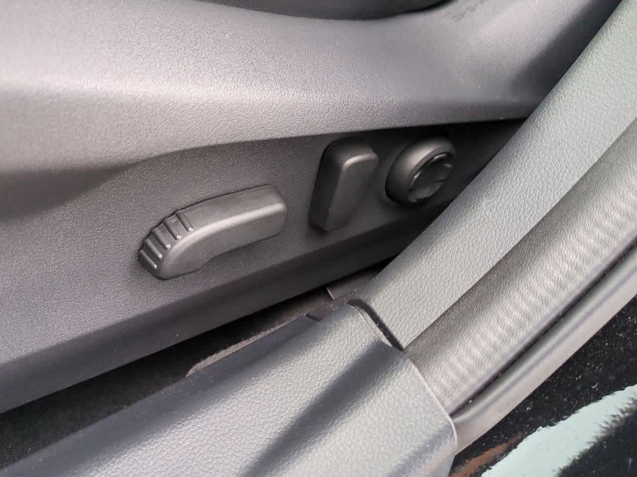 Thumbnail: 2025 Subaru Outback - 16