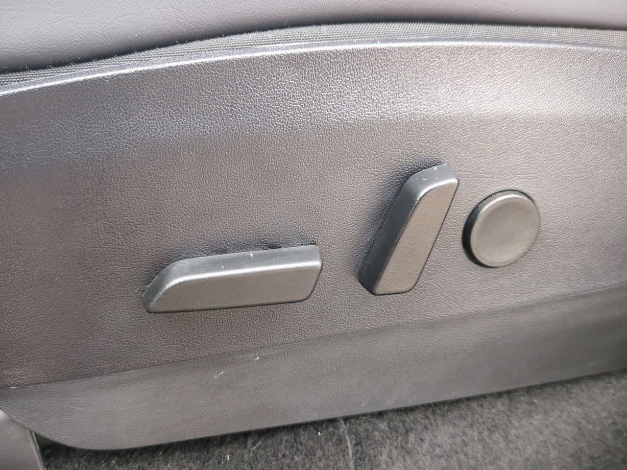 Thumbnail: 2020 Tesla Model Y - 17