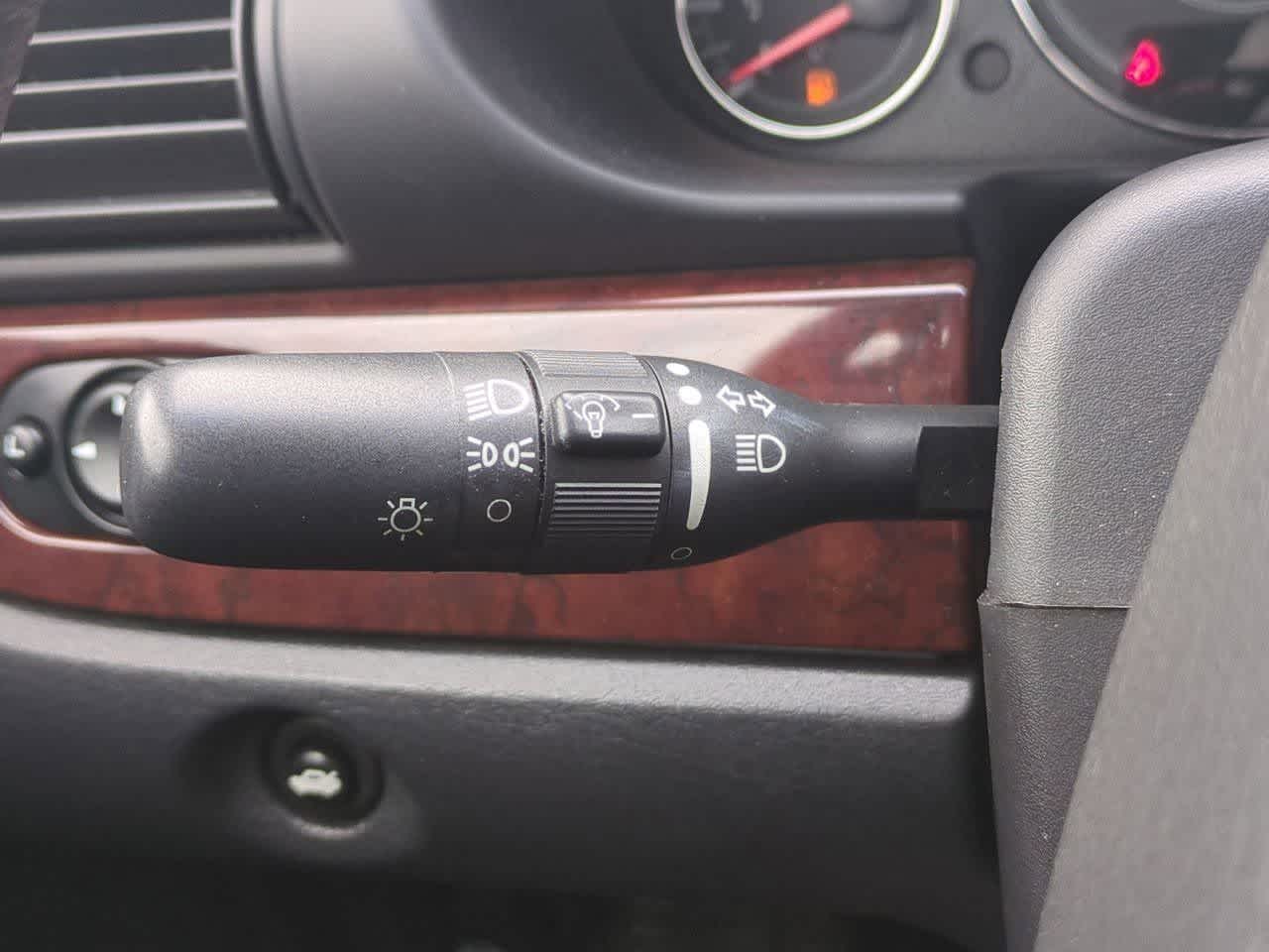 Thumbnail: 2001 Chrysler Sebring - 26