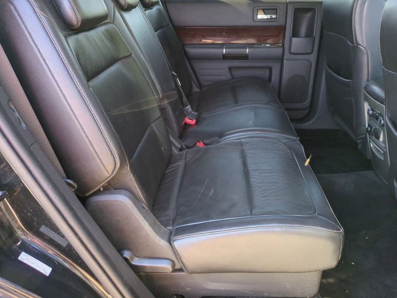 Thumbnail: 2010 Ford Flex - 18