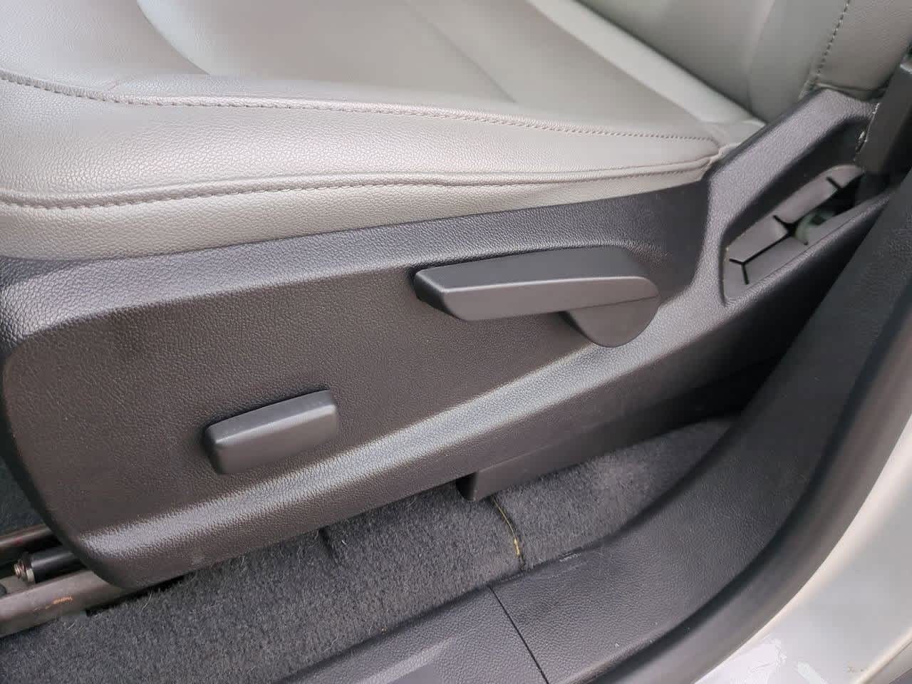 Thumbnail: 2020 Chevrolet Colorado - 16