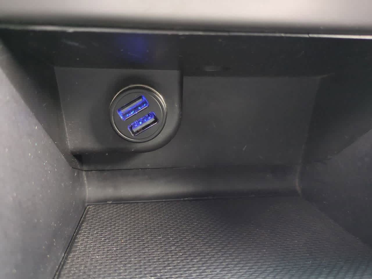 Thumbnail: 2013 Subaru Outback - 30