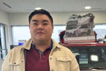 Staff member PETER XIONG from ID_53dbec05827c