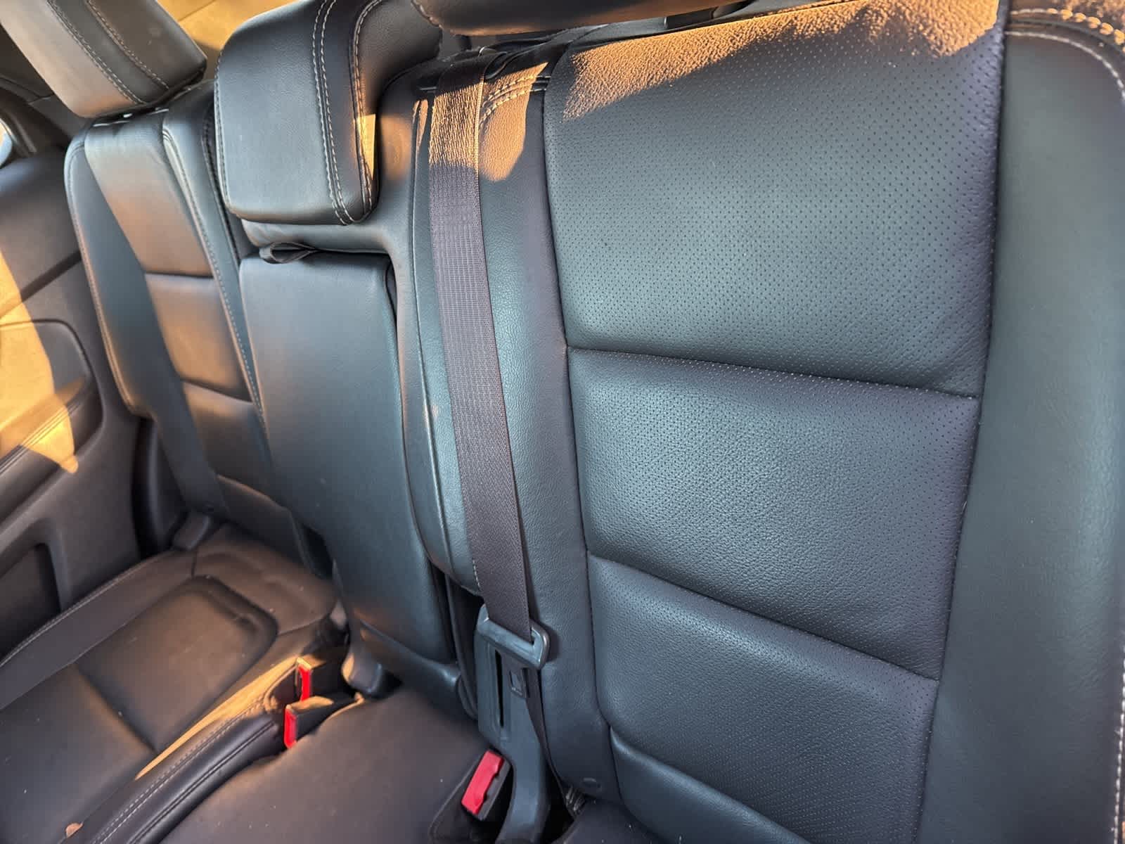 Thumbnail: 2015 Ford Explorer - 15