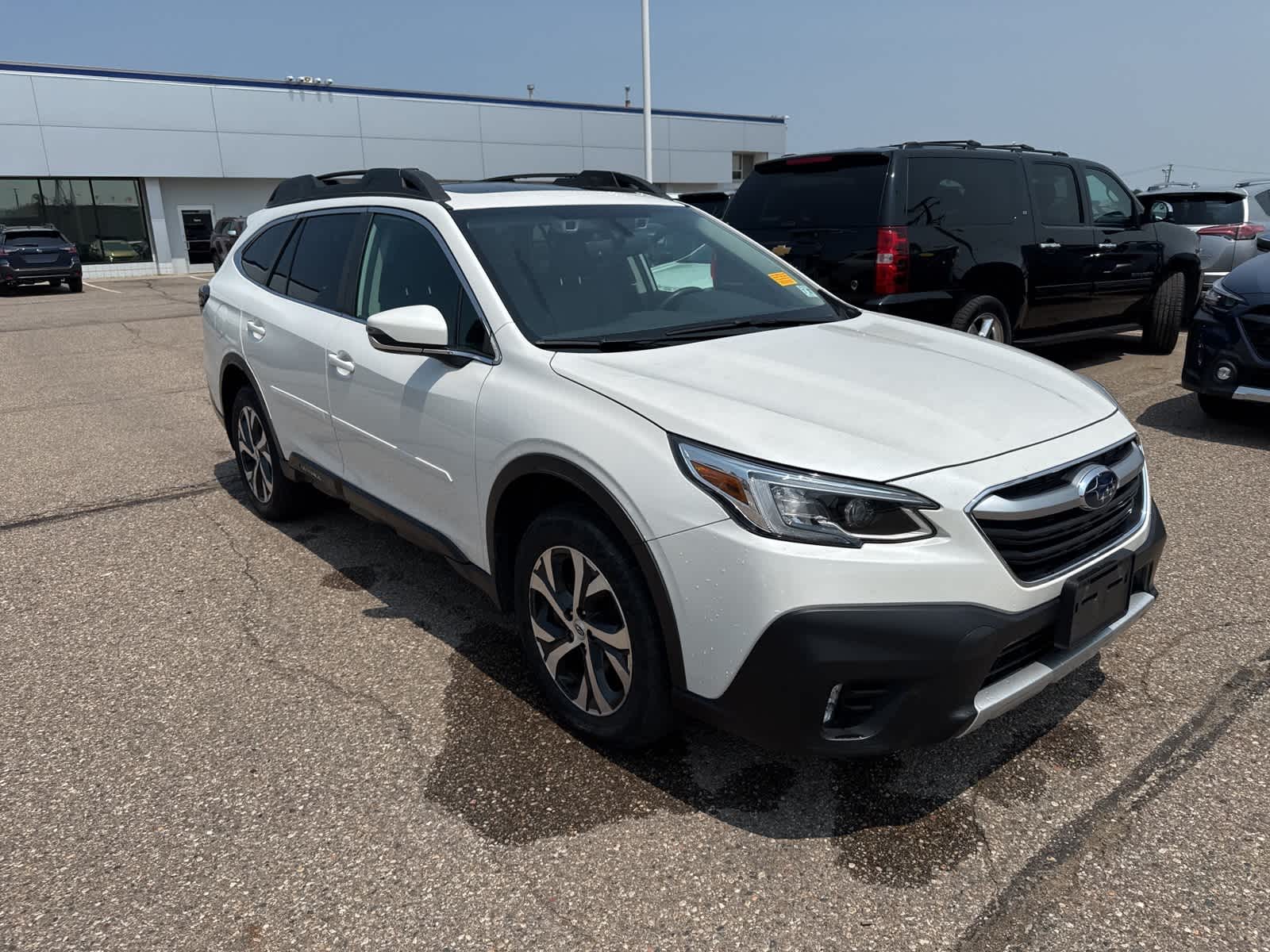 Thumbnail: 2022 Subaru Outback - 4