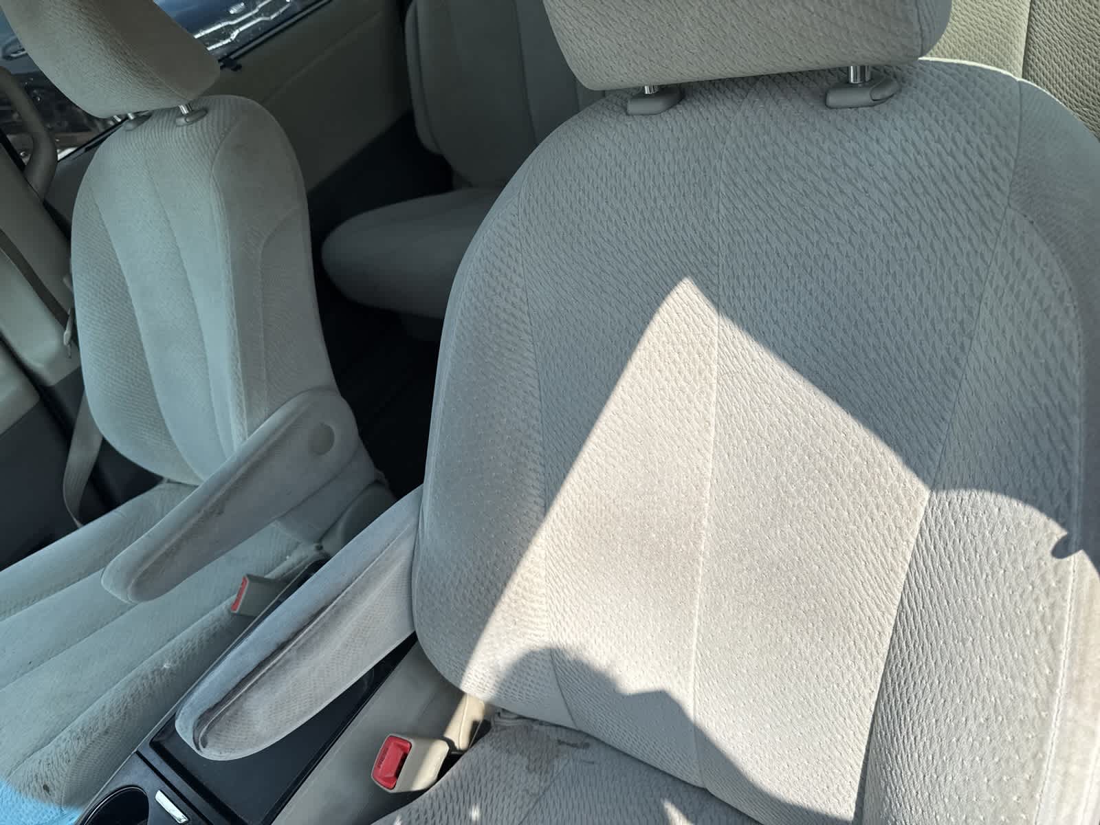 2011 Toyota Sienna LE 15