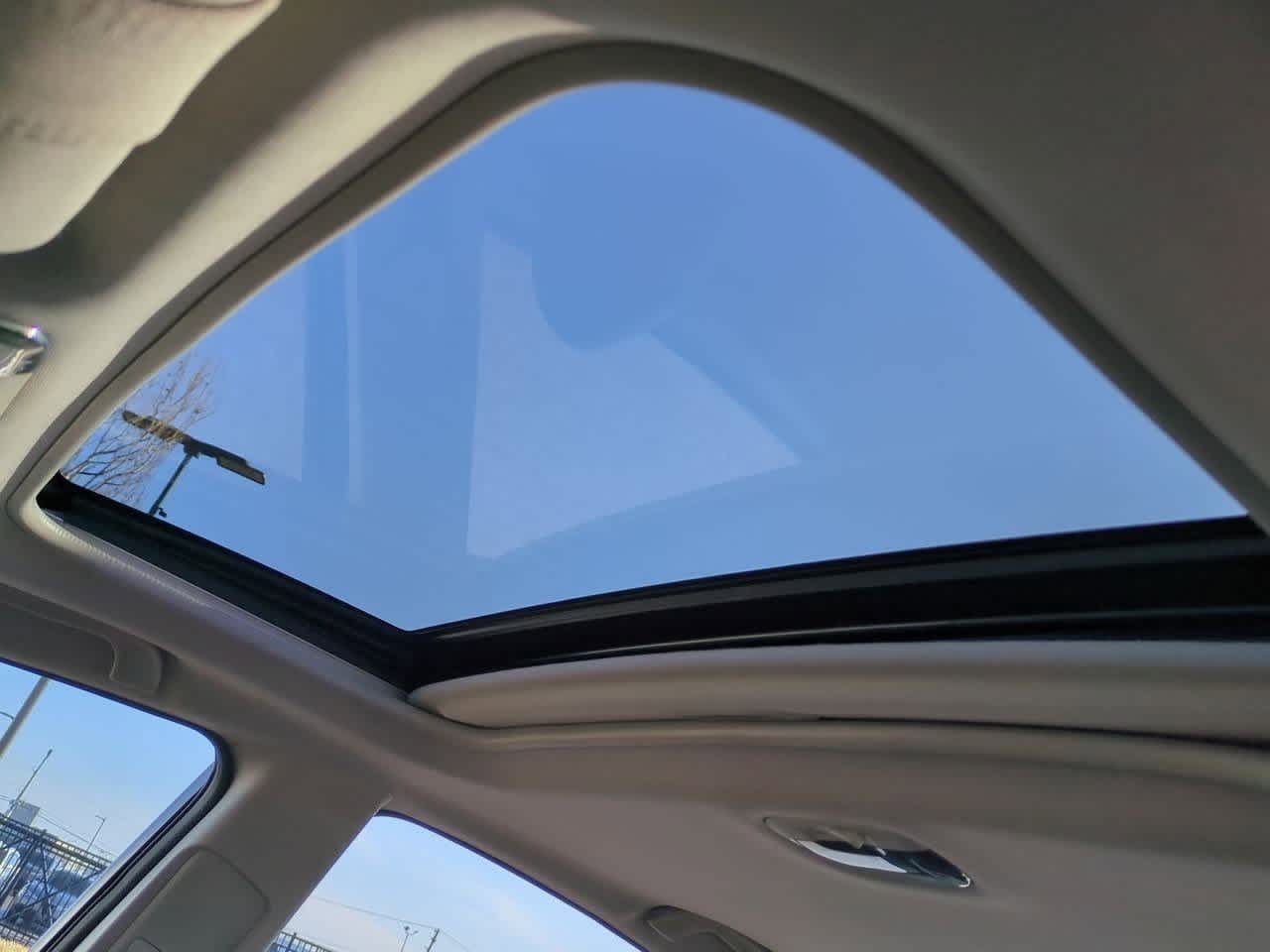 Thumbnail: 2011 Subaru Legacy - 18