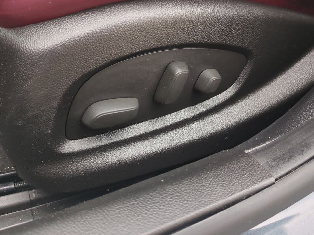 Thumbnail: 2013 Cadillac ATS - 16