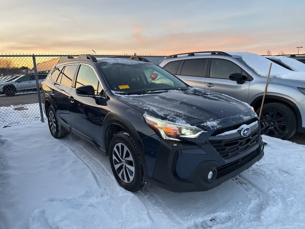 Used 2024 Subaru Outback Premium SUV