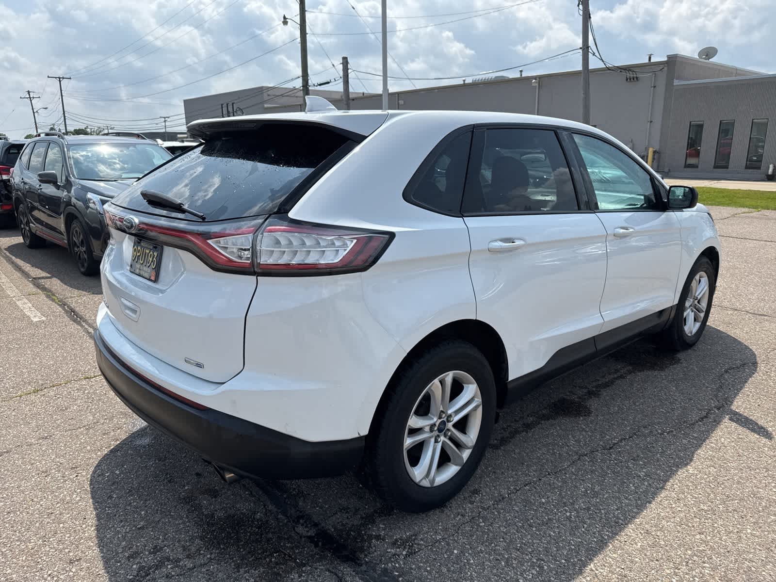 2016 Ford Edge SE 3