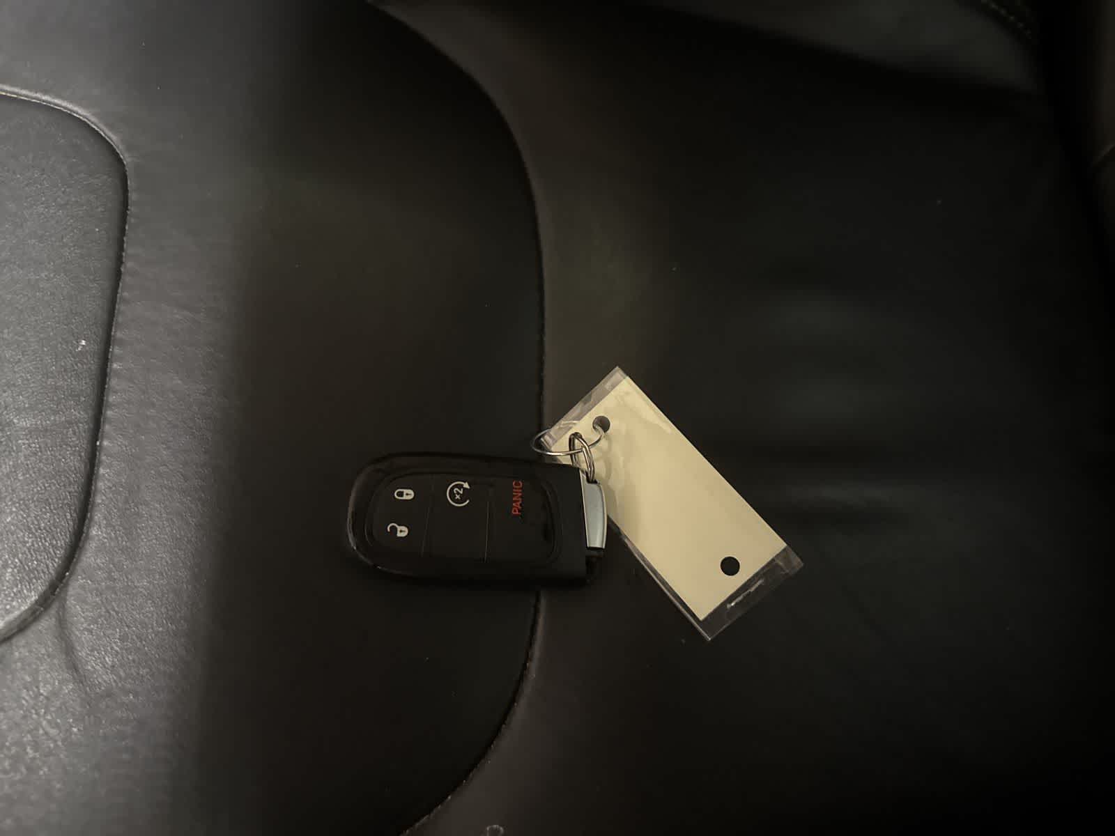 Thumbnail: 2016 Jeep Cherokee - 21