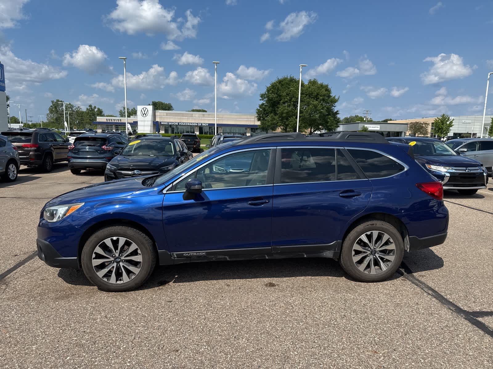 Thumbnail: 2015 Subaru Outback - 11