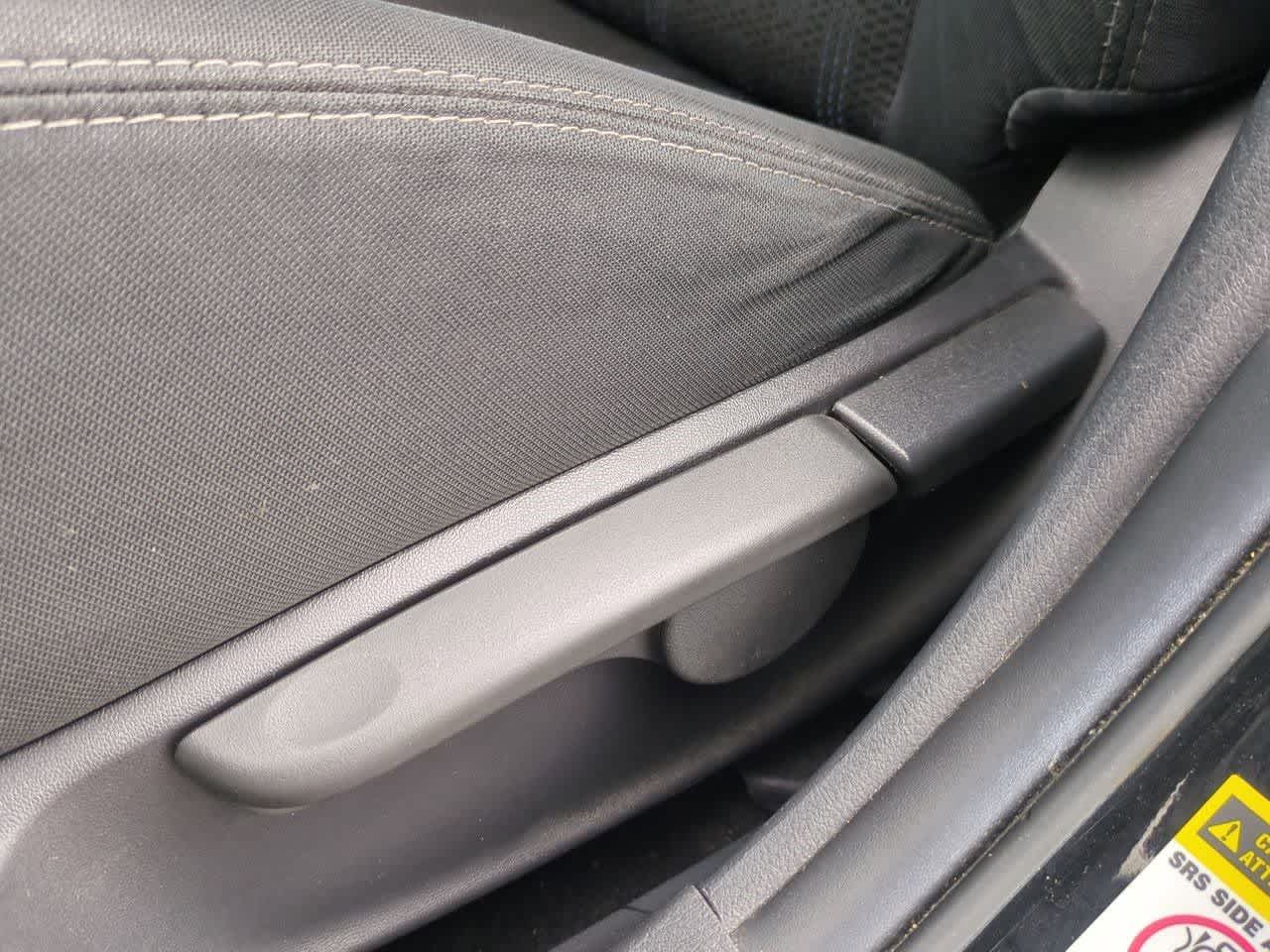 Thumbnail: 2012 Toyota Corolla - 16