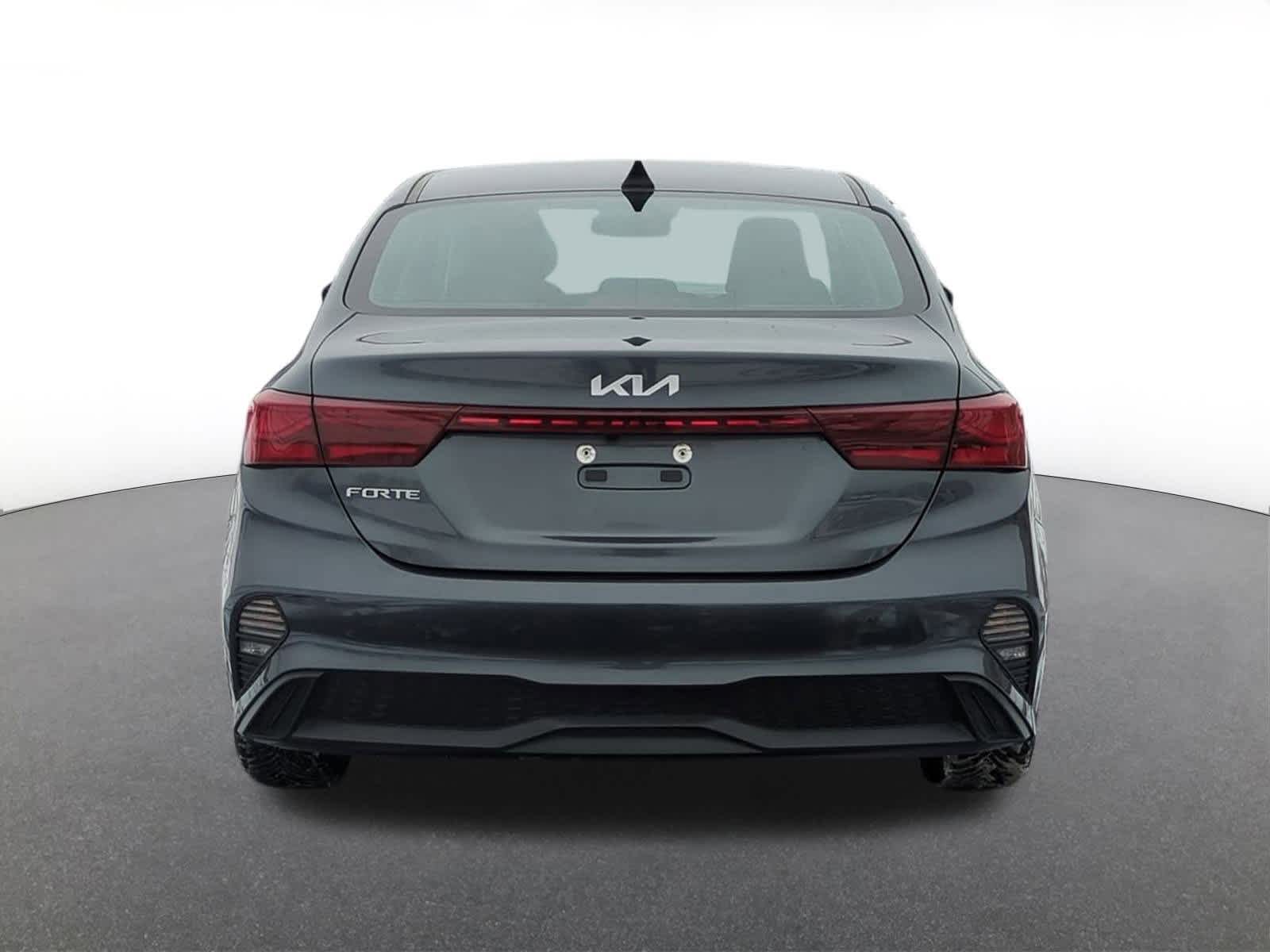 Thumbnail: 2022 Kia Forte - 5