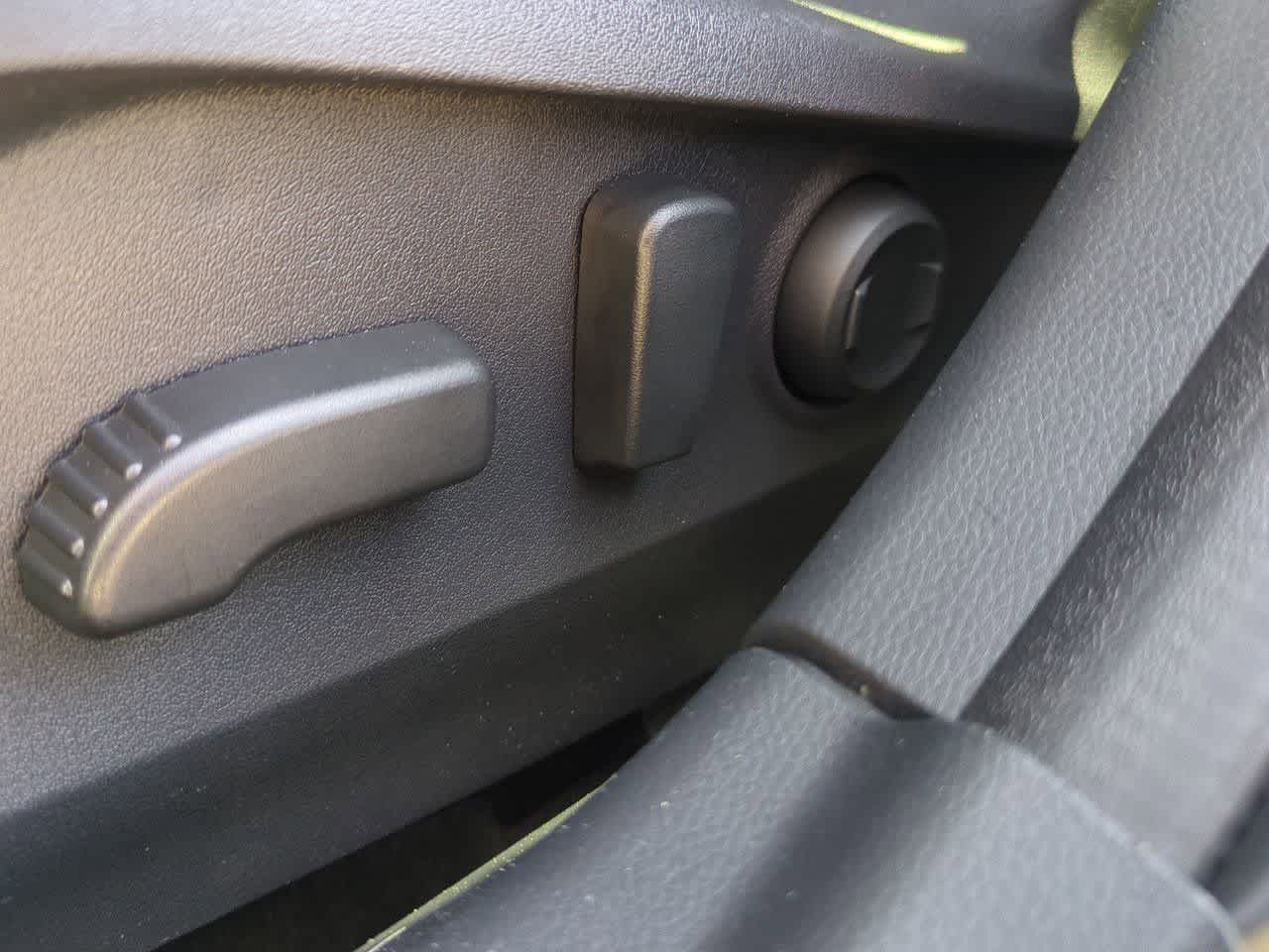 Thumbnail: 2022 Subaru Outback - 16