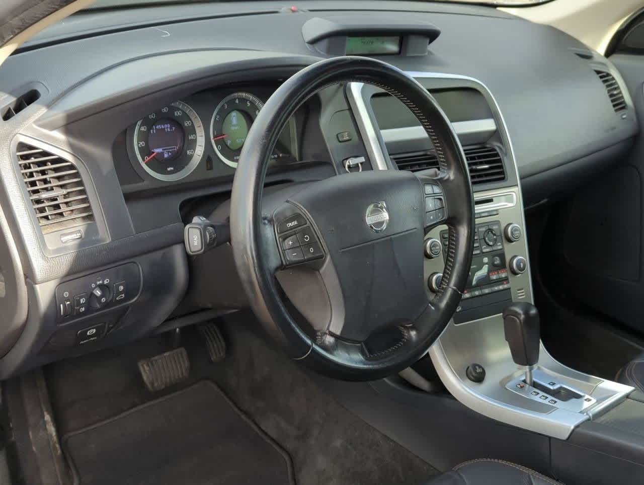 Thumbnail: 2010 Volvo XC60 - 2