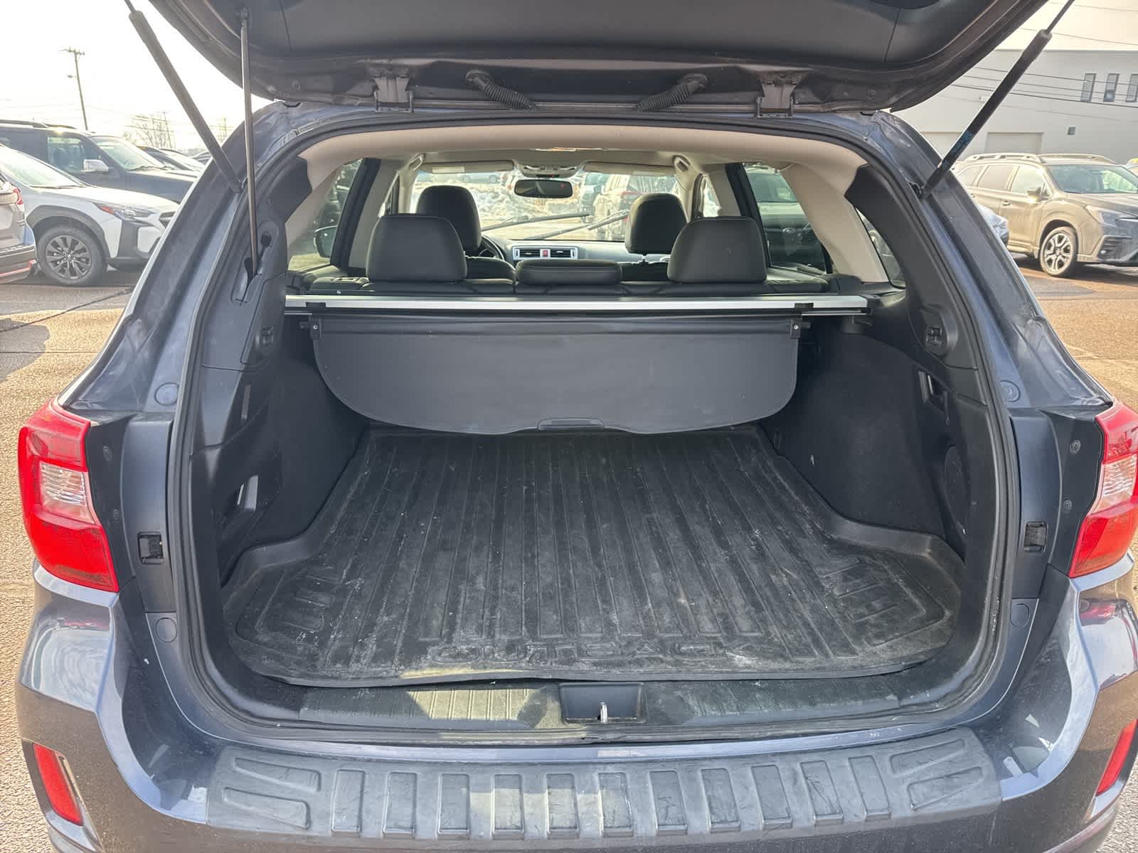 Thumbnail: 2015 Subaru Outback - 14