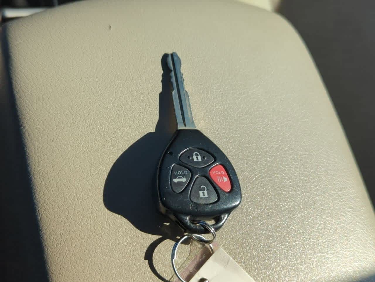 Thumbnail: 2010 Toyota Camry - 32