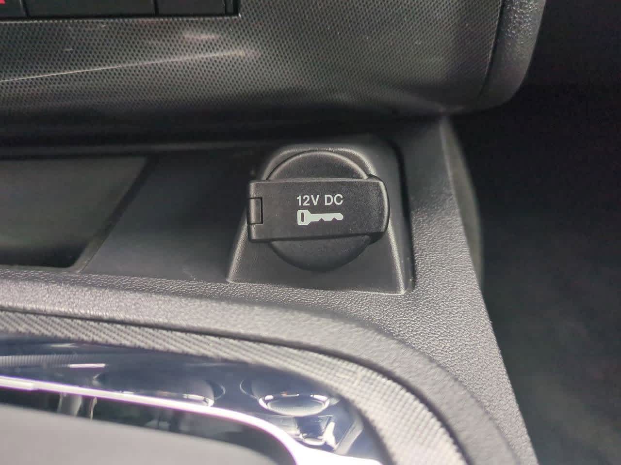 Thumbnail: 2014 Dodge Challenger - 25