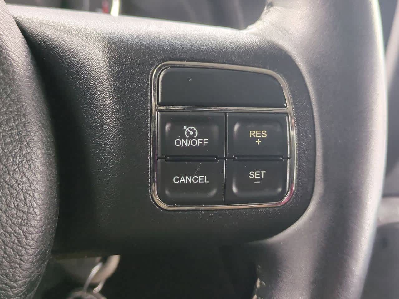 Thumbnail: 2012 Jeep Wrangler - 23