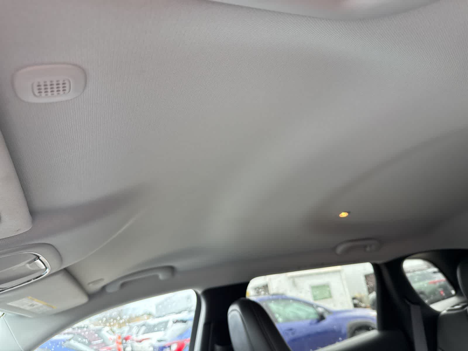 Thumbnail: 2020 Jeep Cherokee - 17