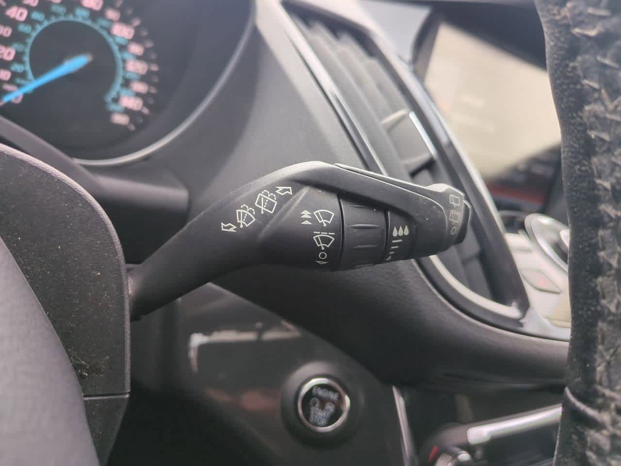 Thumbnail: 2015 Ford Escape - 26