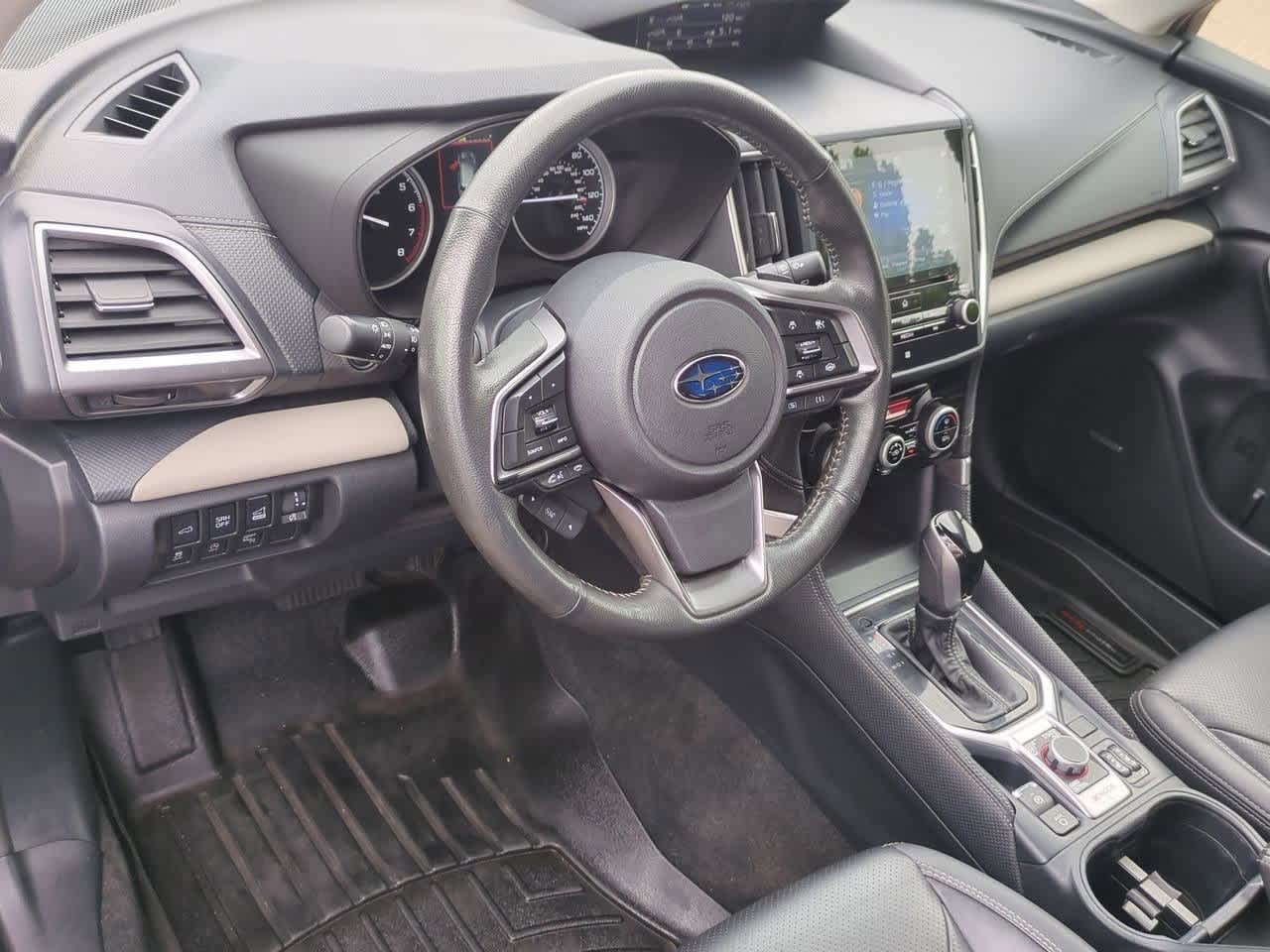 2022 Subaru Forester Limited photo 2