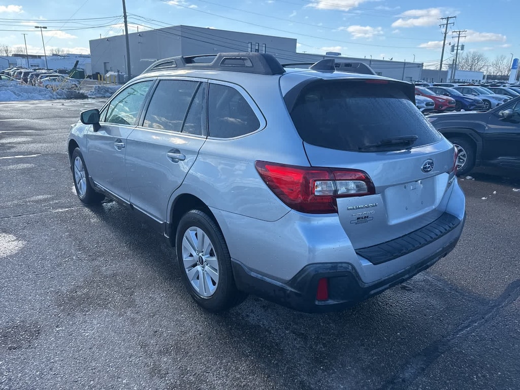 Used 2019 Subaru Outback Premium SUV