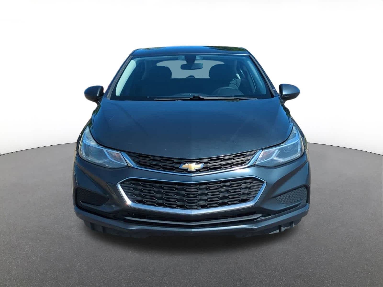 Thumbnail: 2018 Chevrolet Cruze - 9