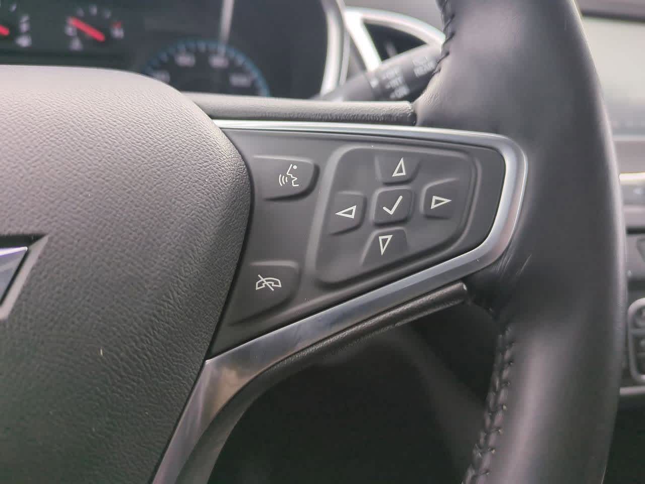 Thumbnail: 2018 Chevrolet Equinox - 23