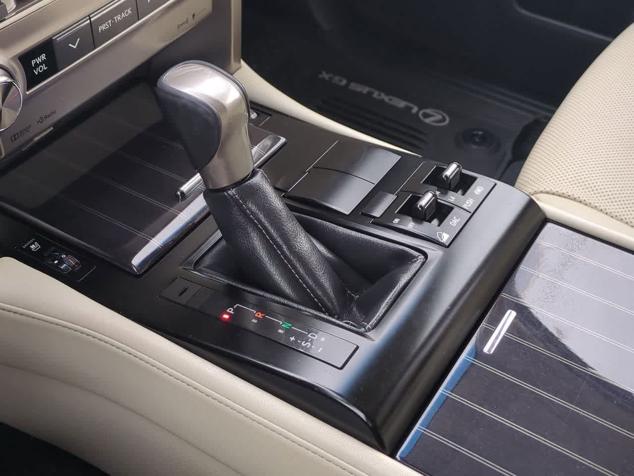 Thumbnail: 2020 Lexus GX - 32