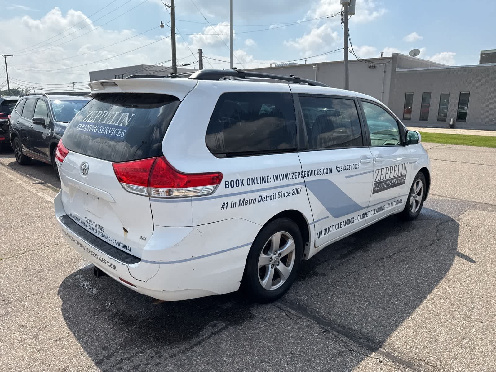 2011 Toyota Sienna LE 3