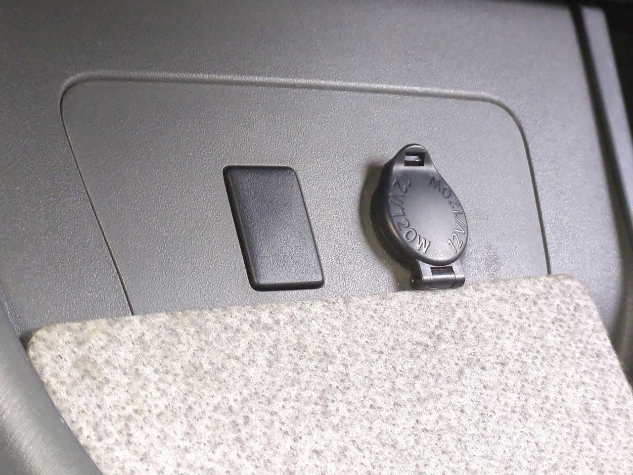 Thumbnail: 2010 Toyota Prius - 27