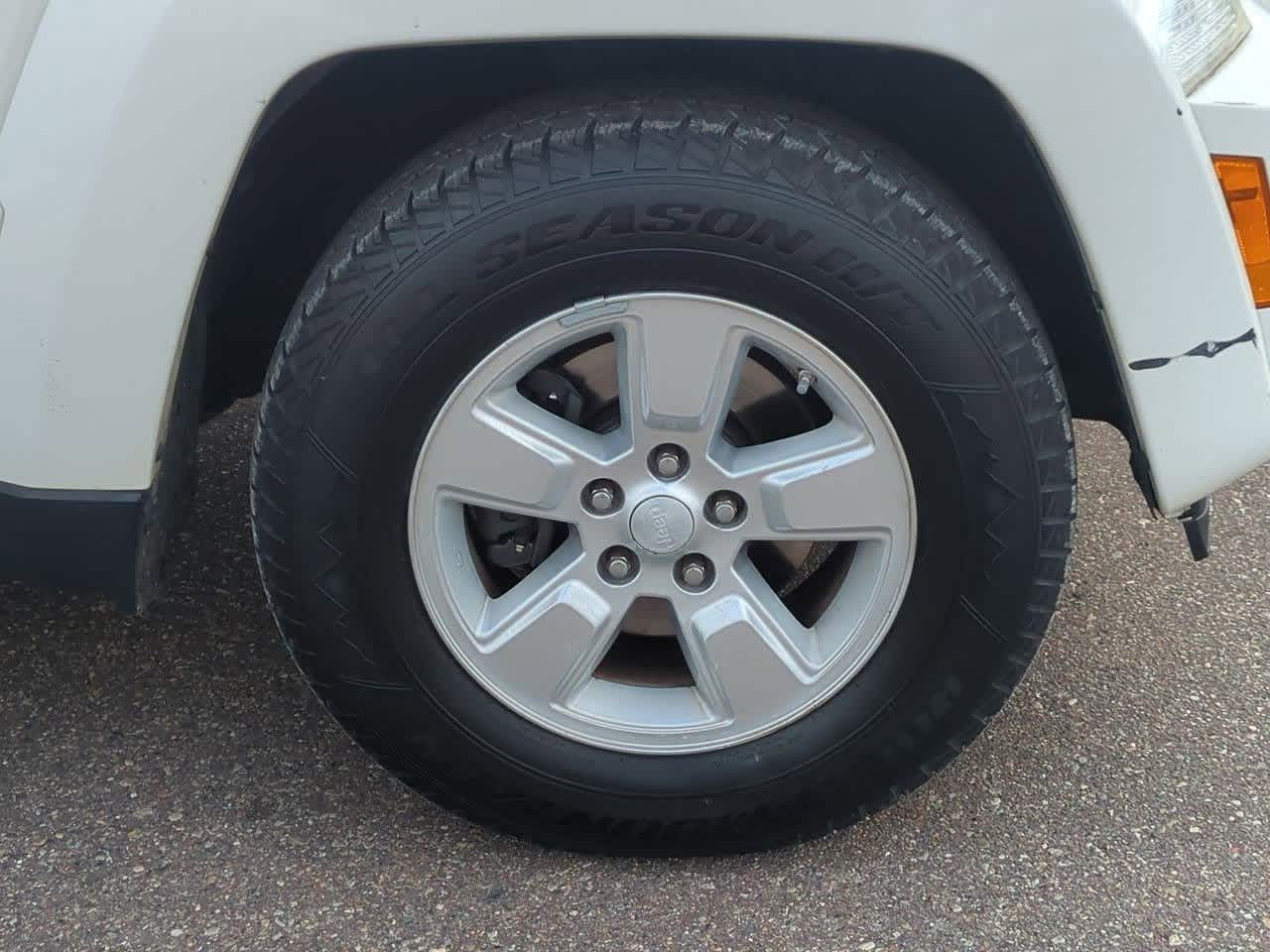 Thumbnail: 2008 Jeep Liberty - 13