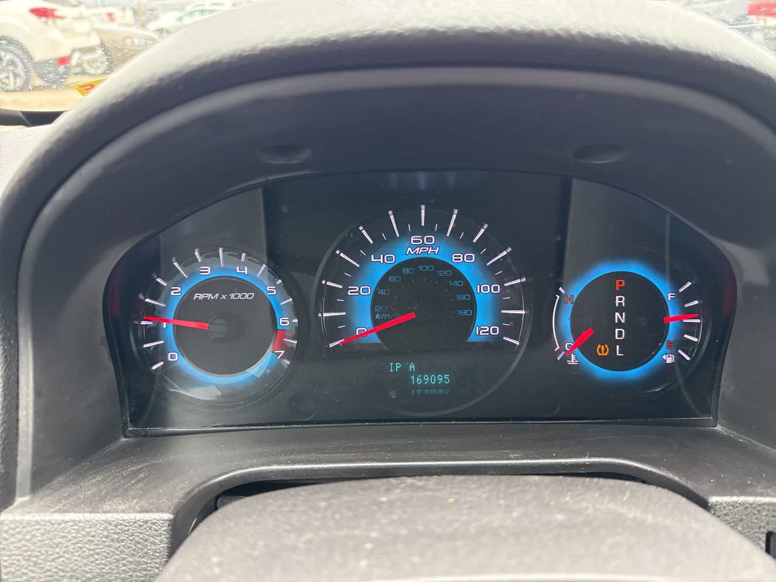 Thumbnail: 2010 Ford Fusion - 17