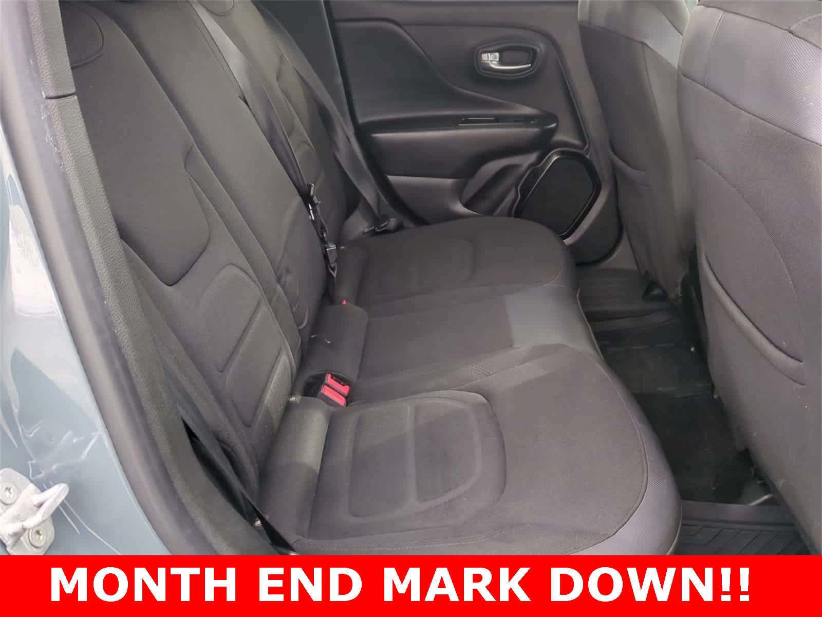 Thumbnail: 2017 Jeep Renegade - 19