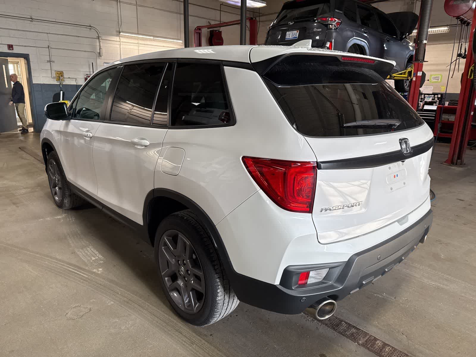 Thumbnail: 2023 Honda Passport - 2