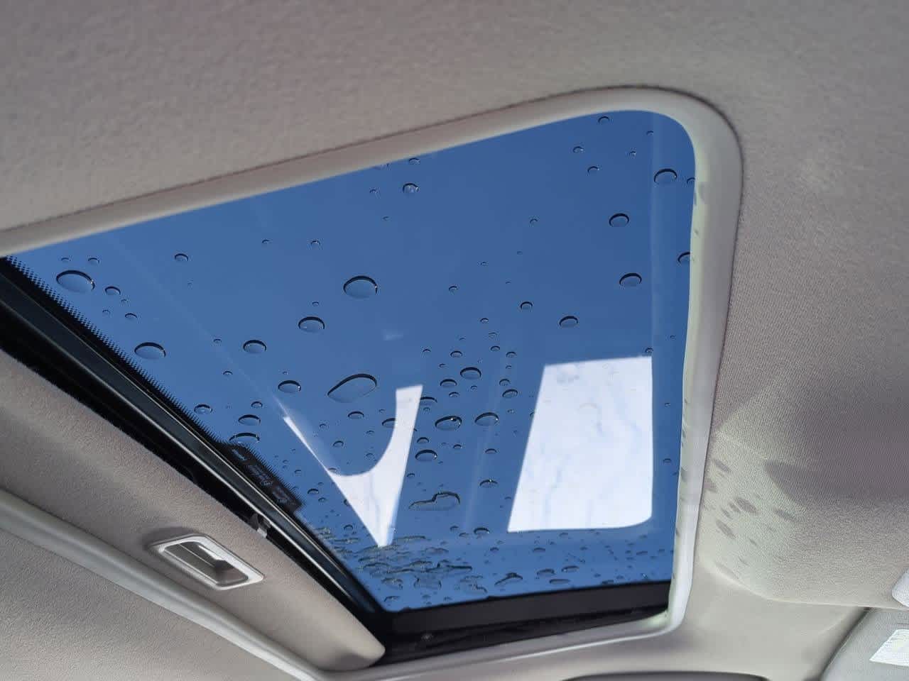 Thumbnail: 2004 Jaguar X-Type - 15