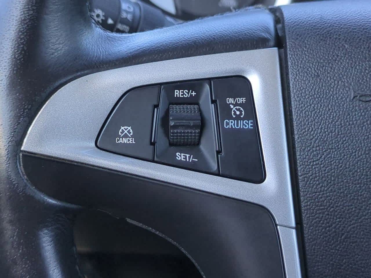 Thumbnail: 2012 Chevrolet Equinox - 22
