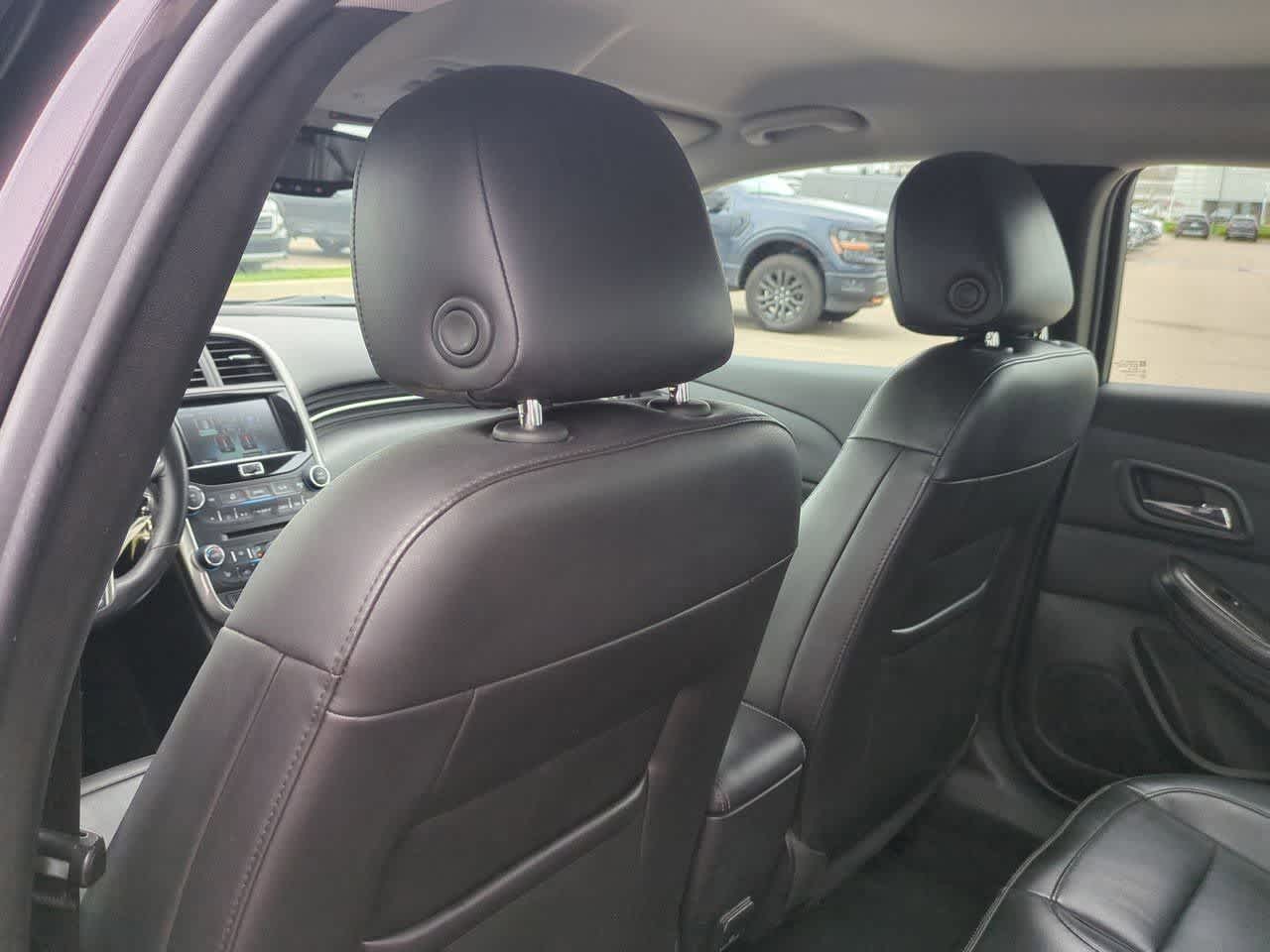 Thumbnail: 2015 Chevrolet Malibu - 17