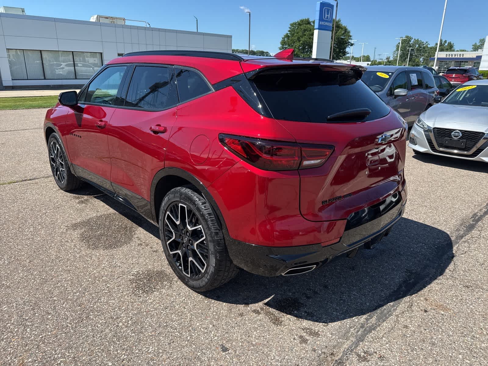 Thumbnail: 2023 Chevrolet Blazer - 2