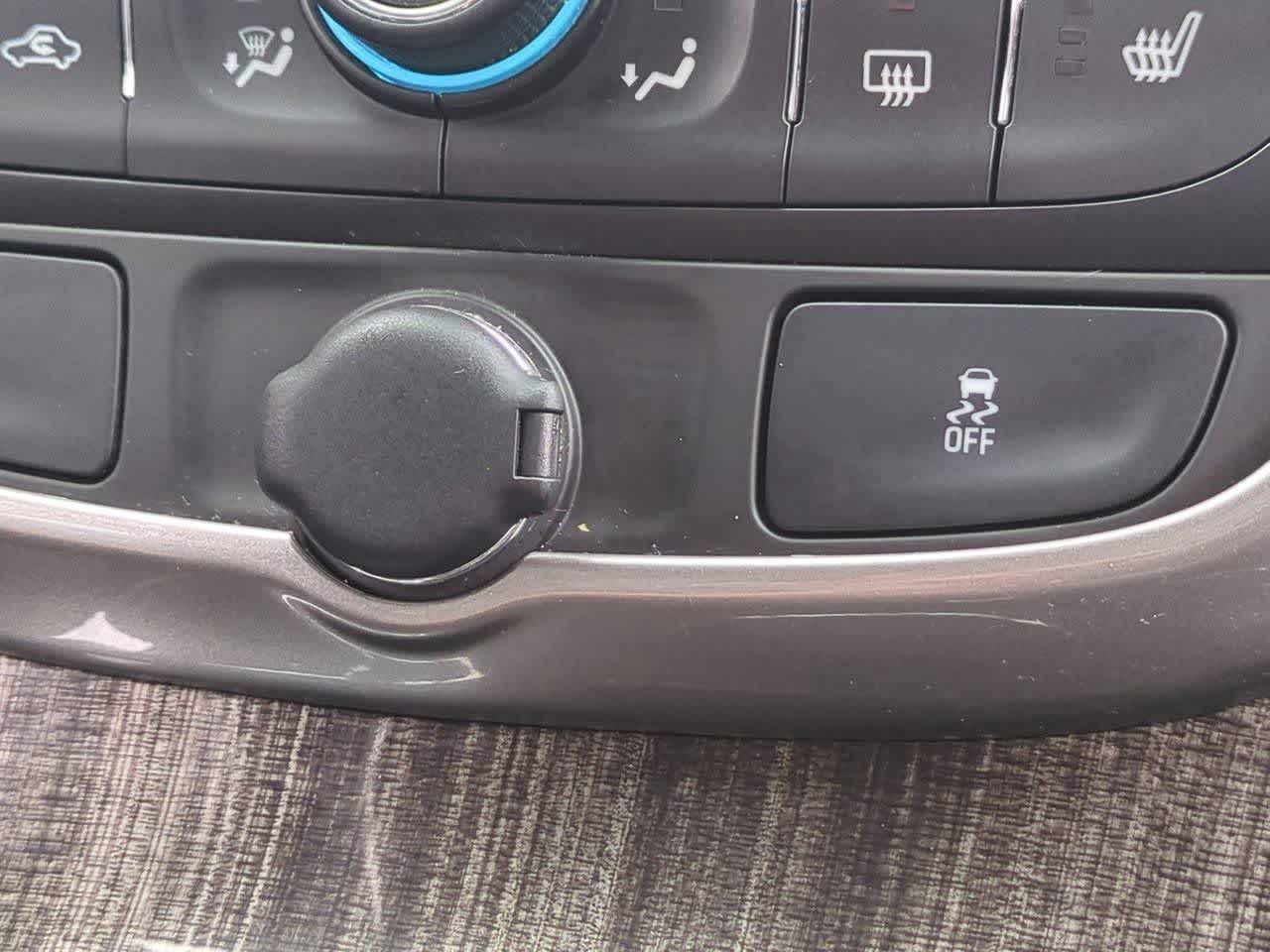 Thumbnail: 2015 Chevrolet Malibu - 29