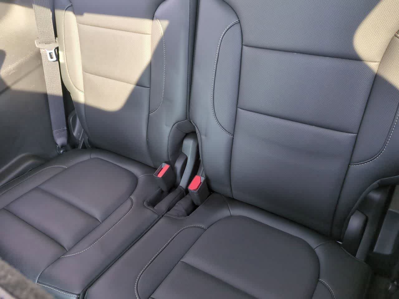 Thumbnail: 2019 GMC Acadia - 21