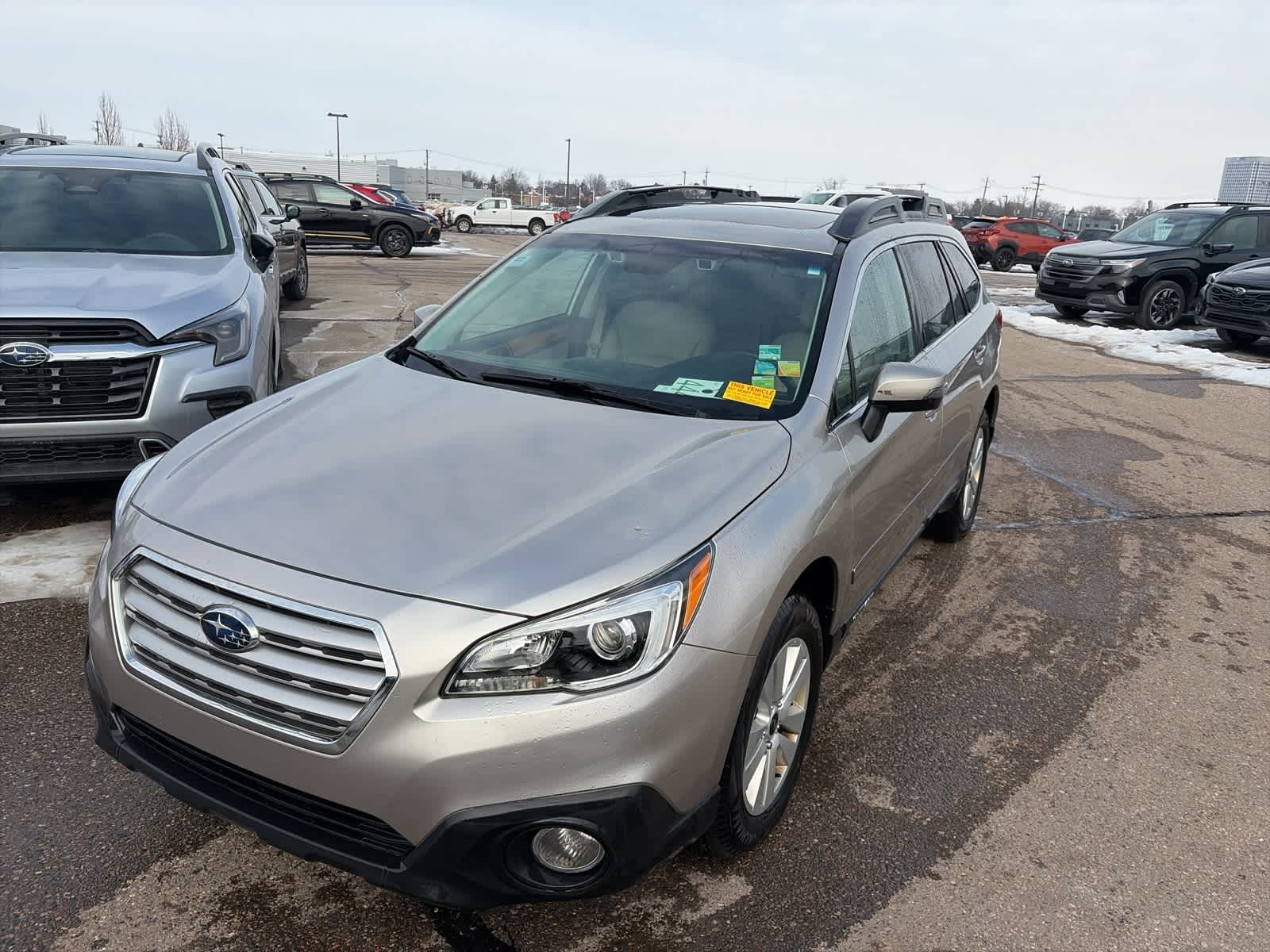 2016 Subaru Outback Premium -
                  Troy, MI